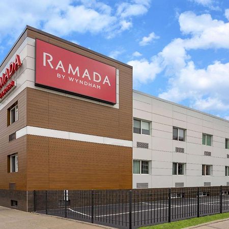 Ramada By Wyndham Bronx Hotel New York Eksteriør billede