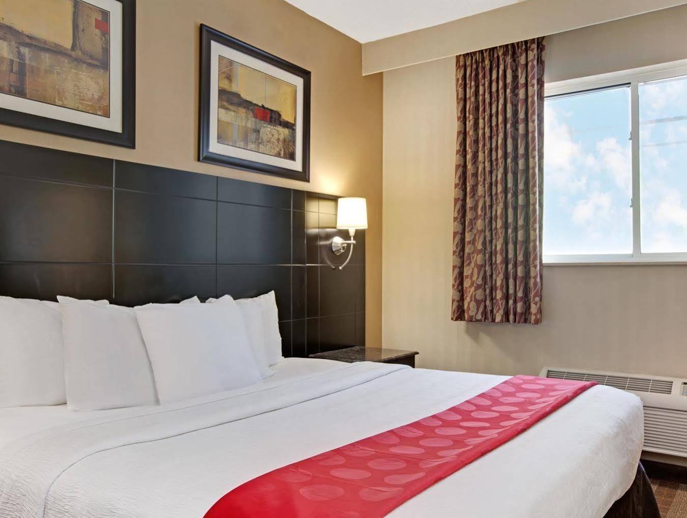 Ramada By Wyndham Bronx Hotel New York Eksteriør billede